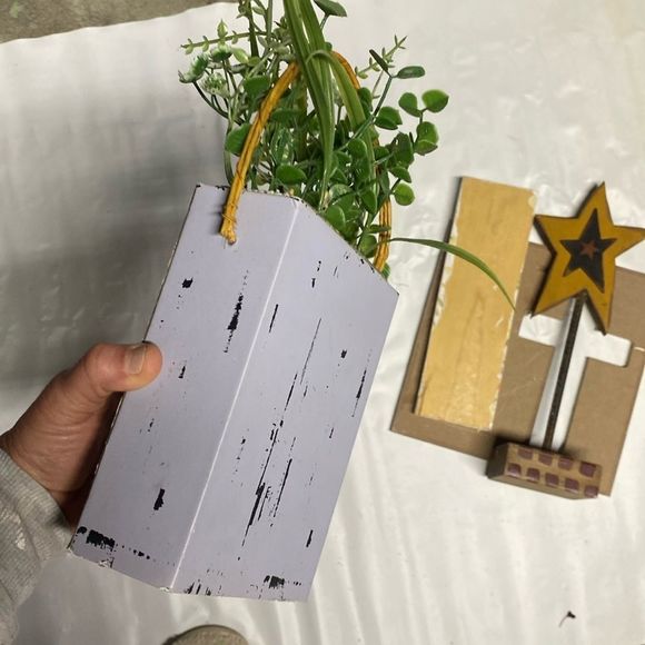 Primitive home decor bundle - Picture 11 of 12